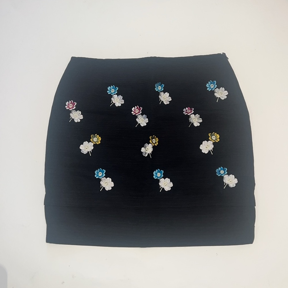HD in Paris for Anthropologie Floral Skirt, size 2 - Picture 10 of 10